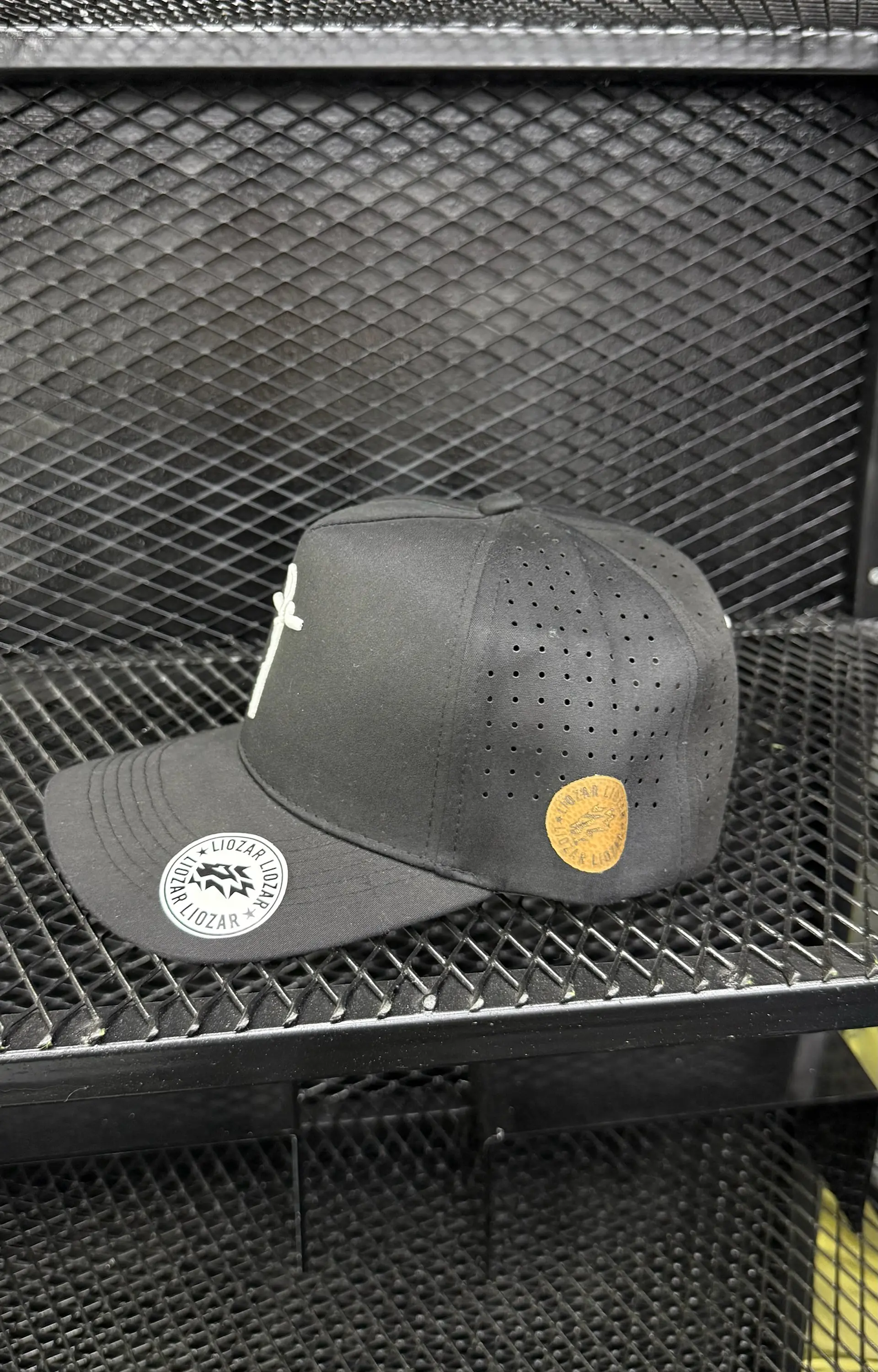 GORRAS DE ALGODON Y PERFORADA UNISEX PERFORADA- Fé 6
