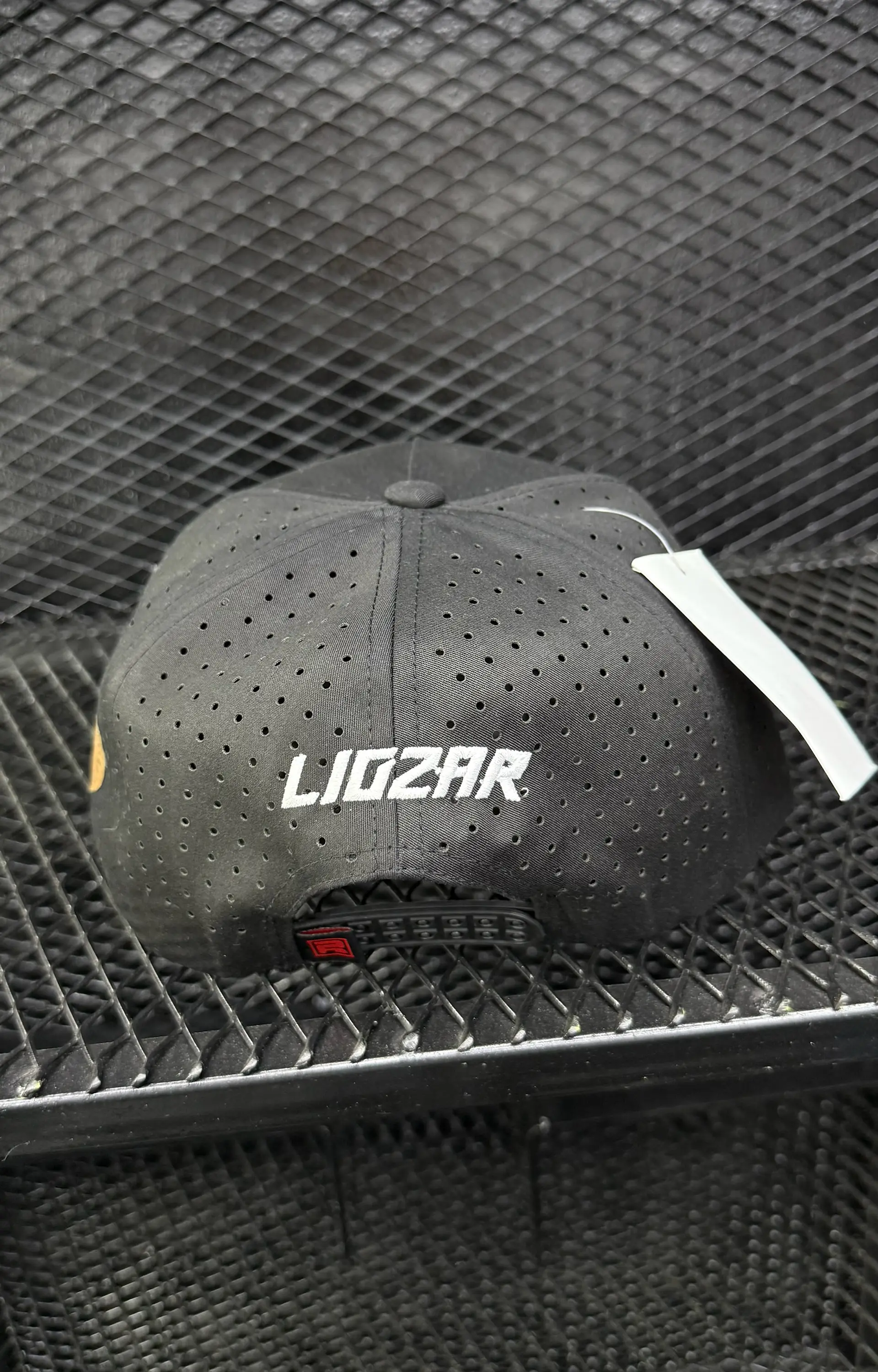 GORRAS DE ALGODON Y PERFORADA UNISEX PERFORADA- Fé 7