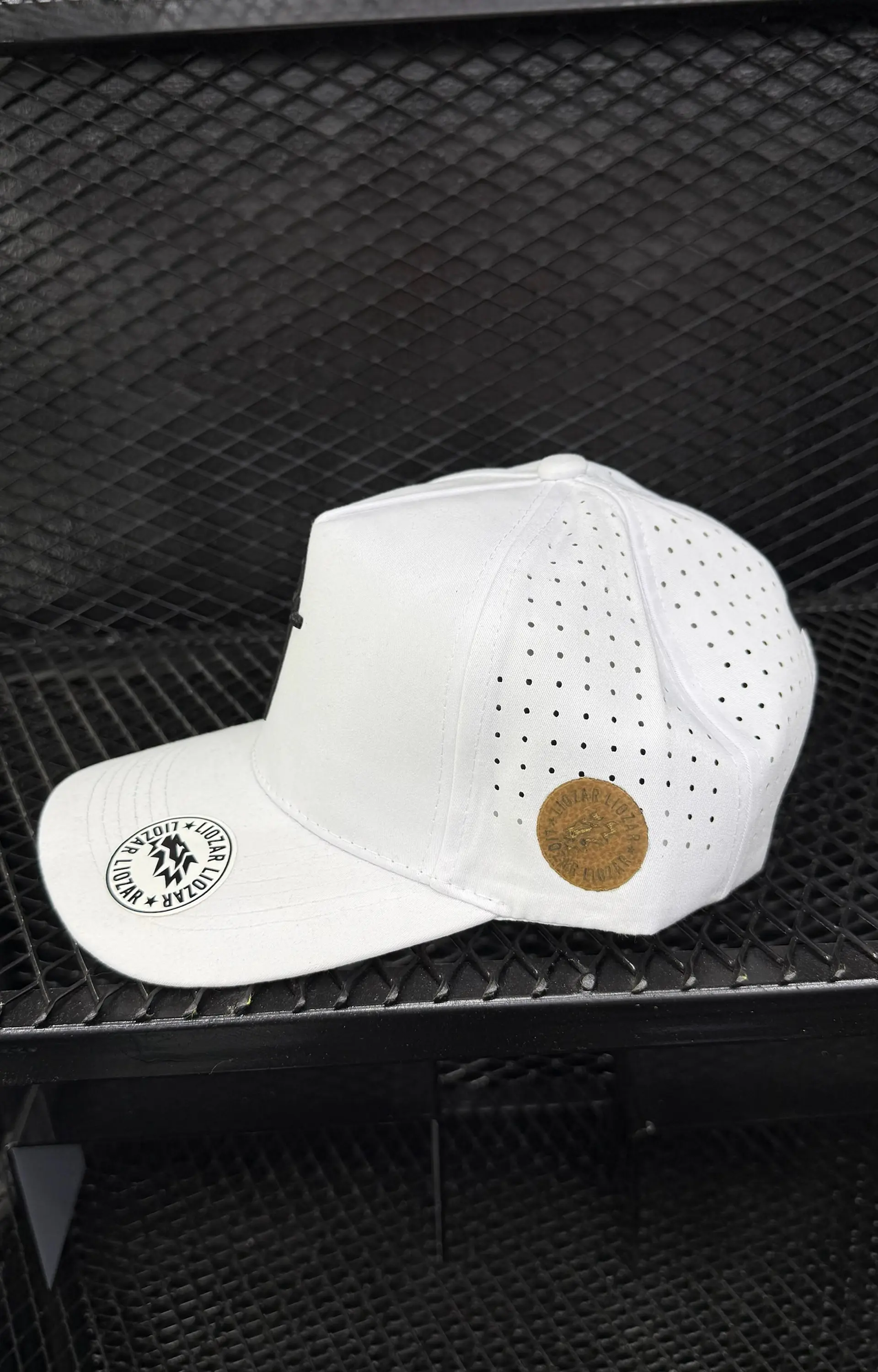 GORRAS DE ALGODON Y PERFORADA UNISEX PERFORADA- Fé 9