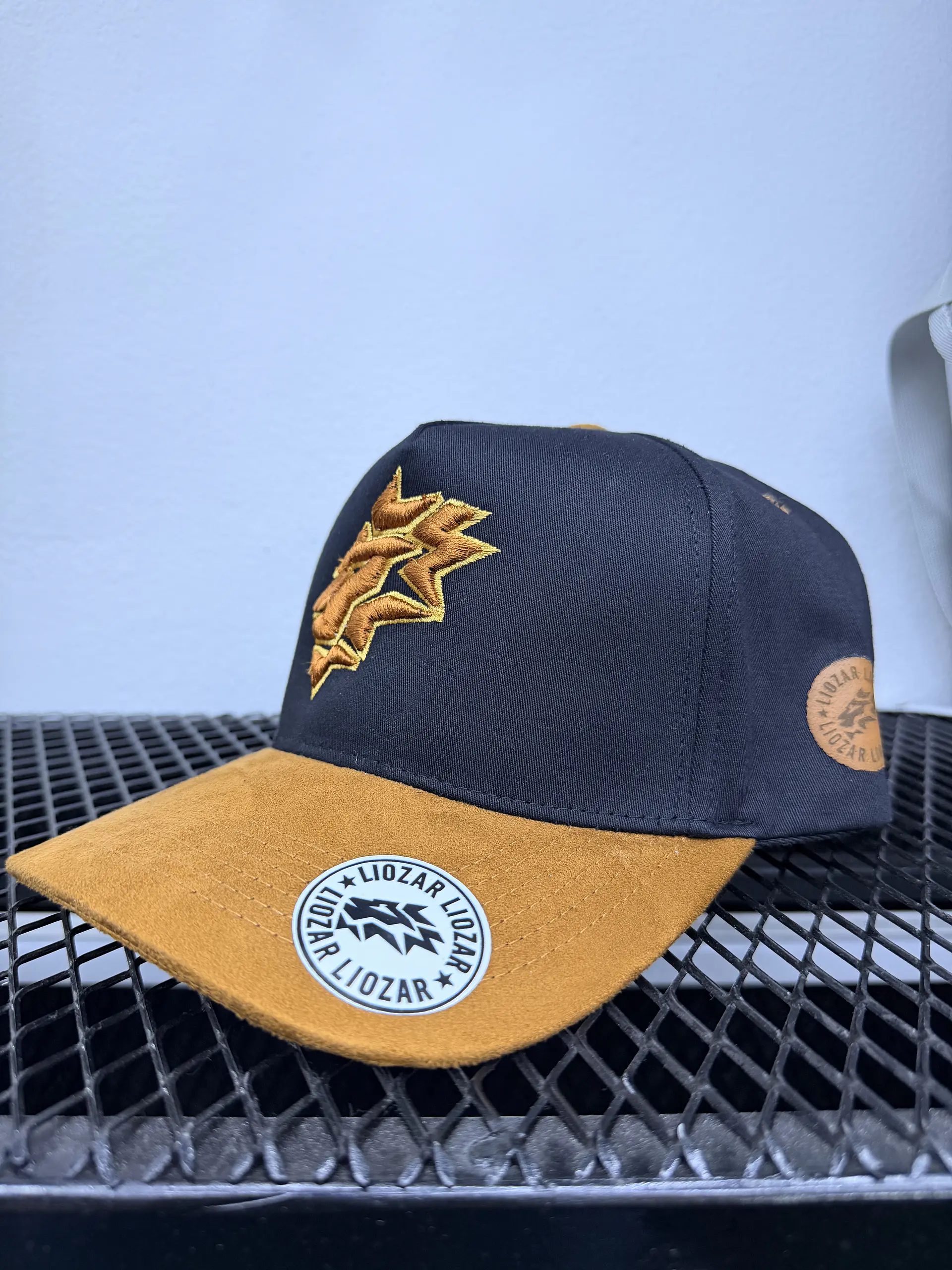 GORRAS DE GAMUZA UNISEX-LEON 47