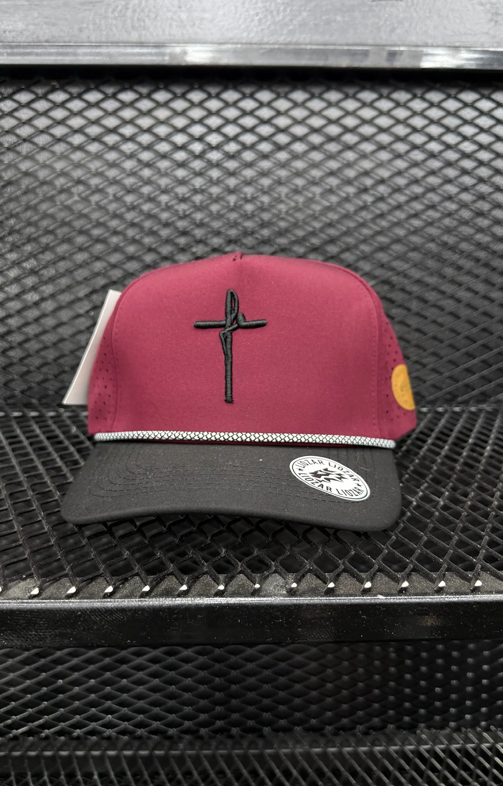 GORRAS DE ALGODON Y PERFORADAS UNISEX- Fé 3