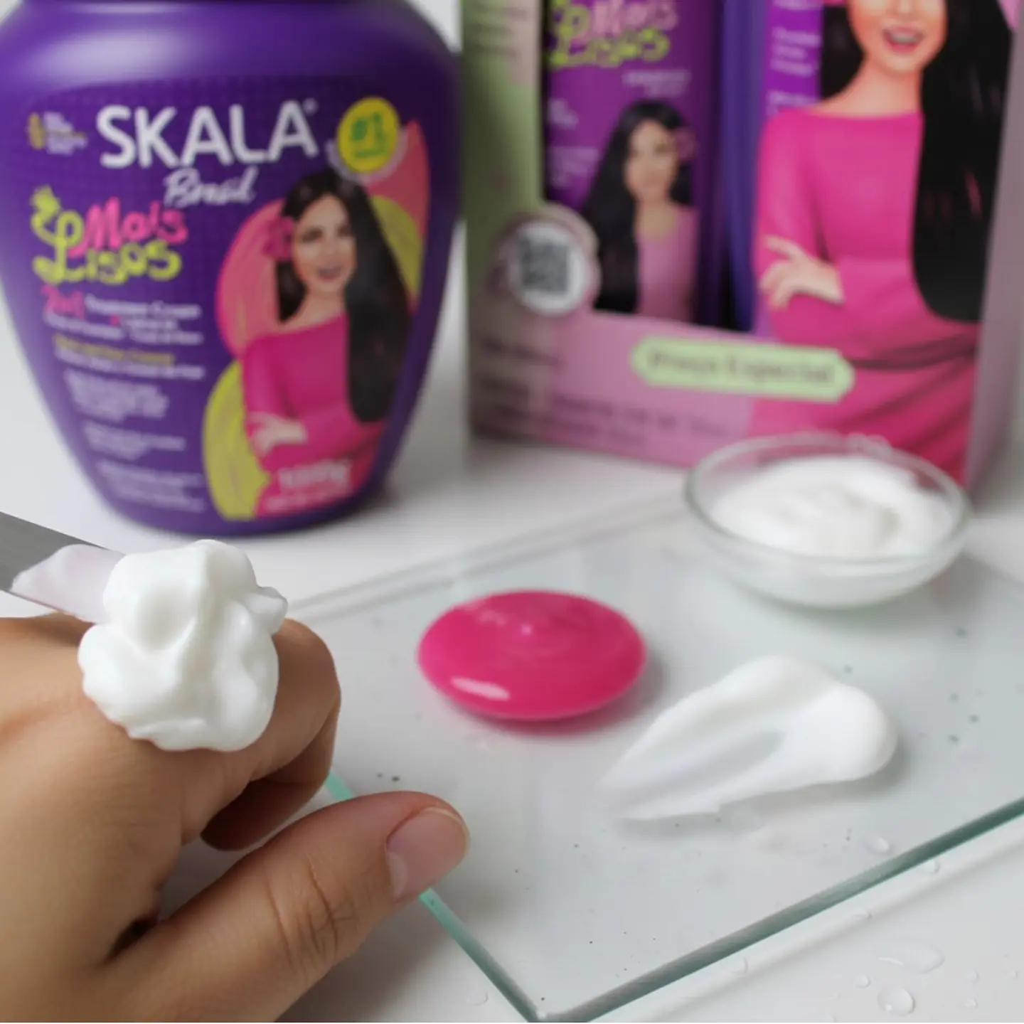 Skala Mais Lisos Kit: Shampoo, Acondicionador 2 en 1 | Efecto Liso 4