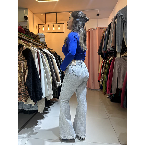 Jeans Flare Gris Claro (Cód. J9241)