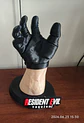 Soporte para Mando PS5 - Mano Resident Evil (32 cm) - Miniatura 2