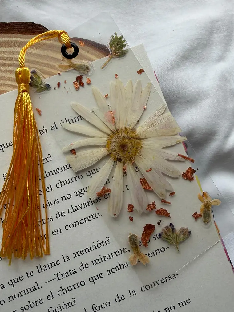 Marcapáginas Flora 3