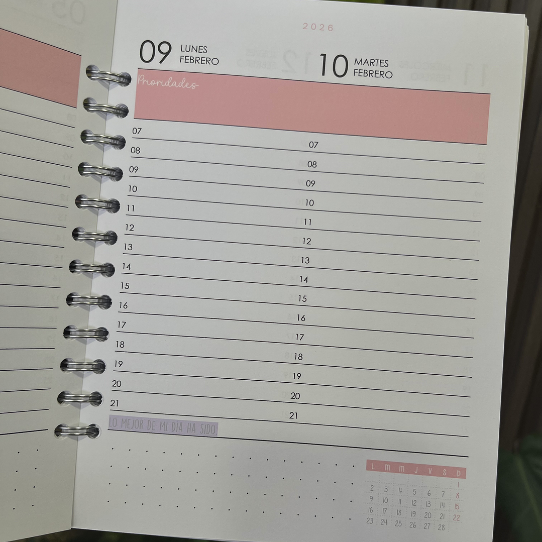 Agenda 2026 2 días por página con horas (Medio oficio) 6