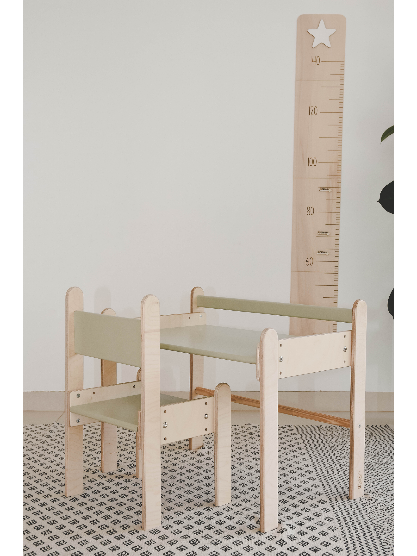 Silla y mesa evolutivas 2