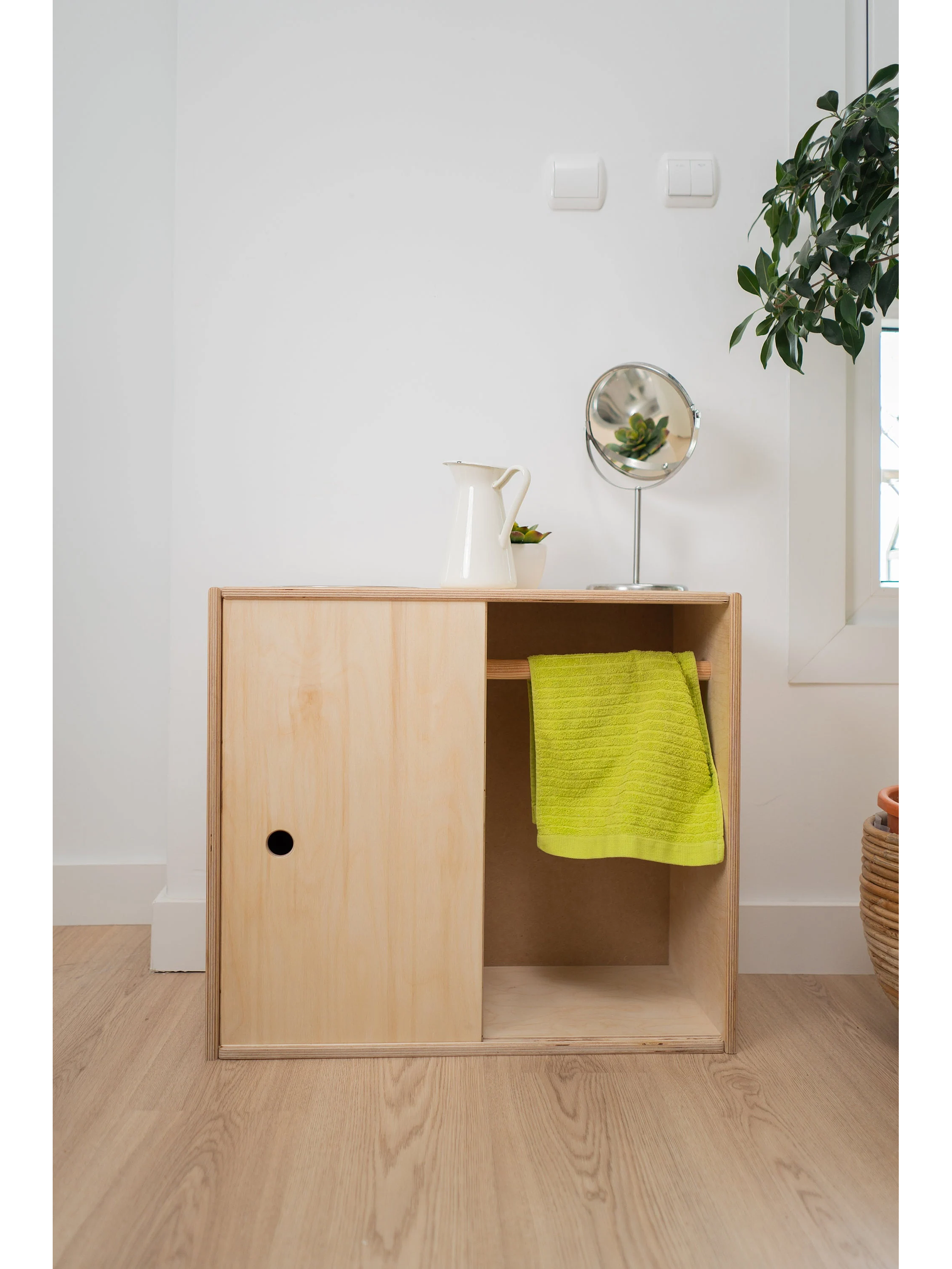 Móvel com lavatório  2