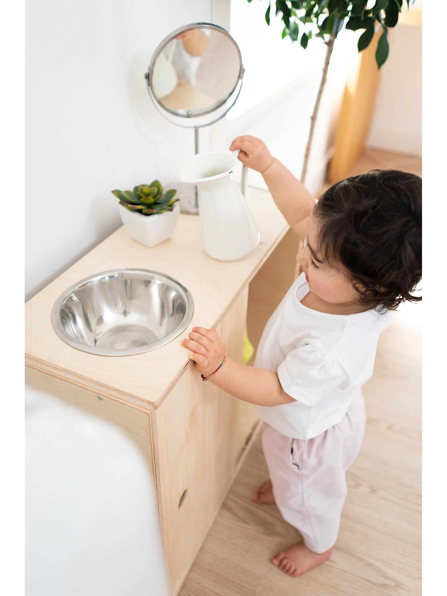 Móvel com lavatório  1