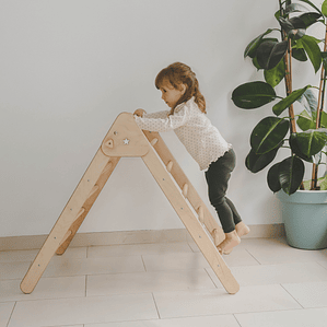 Pikler triangle (natural)