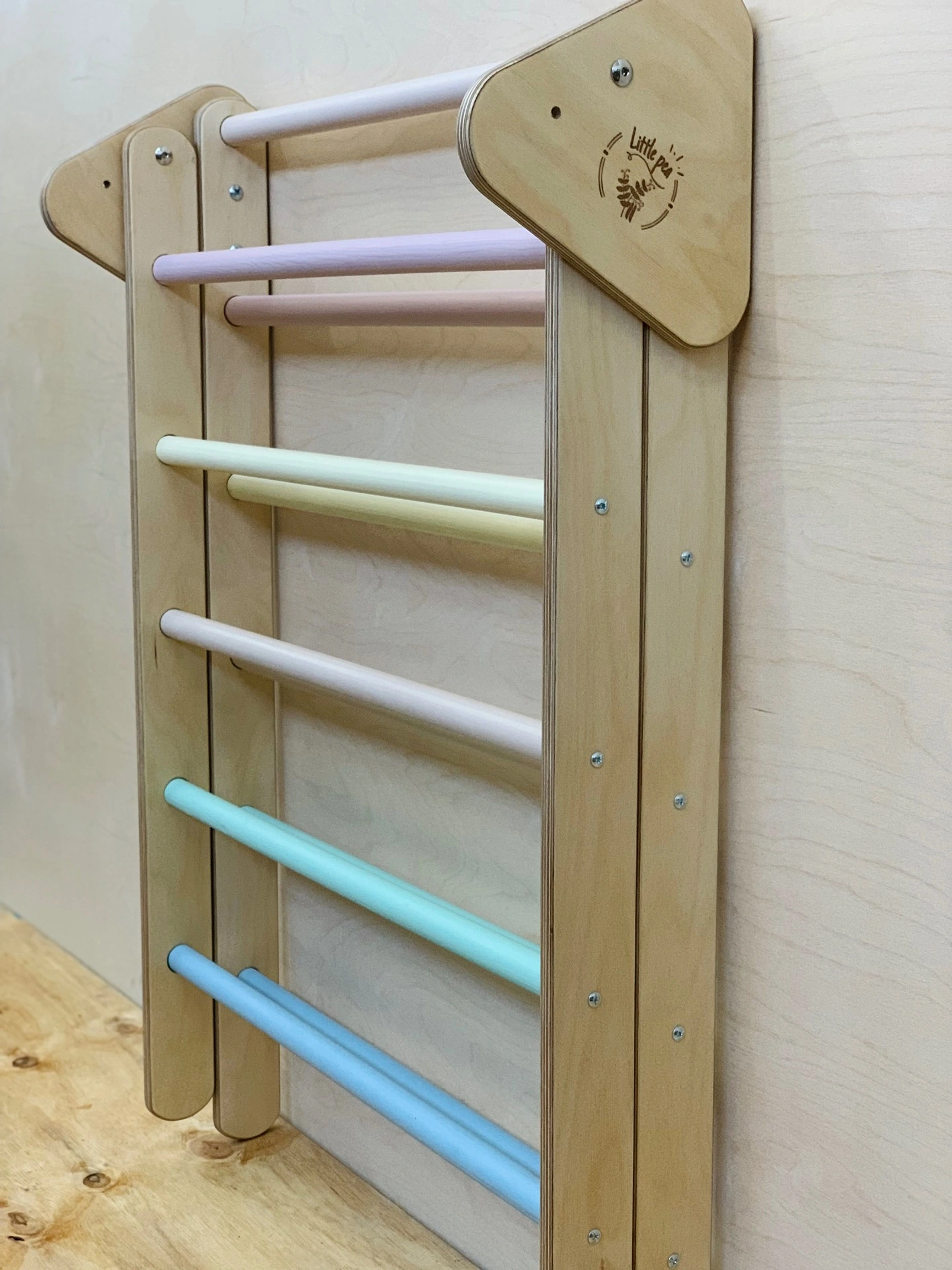 Pikler (candy) triangle 4