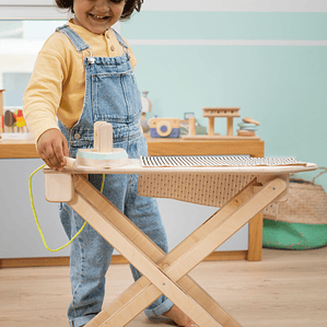 Tábua e ferro de engomar