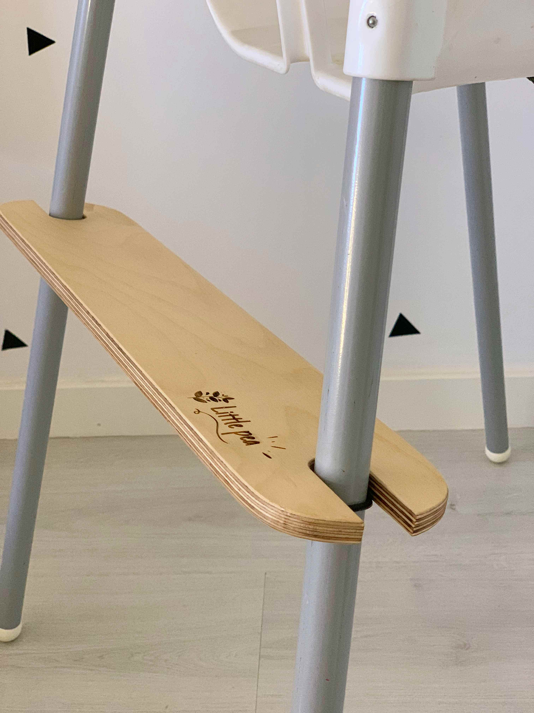 Repose-pieds pour chaise haute 2