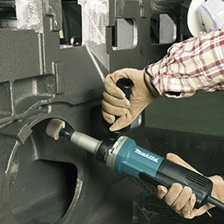 Rectificador Makita GD0801C 2