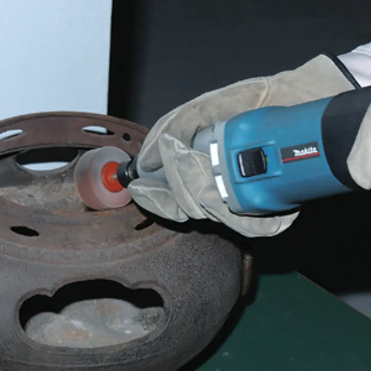 Rectificador Makita GD0810C 2