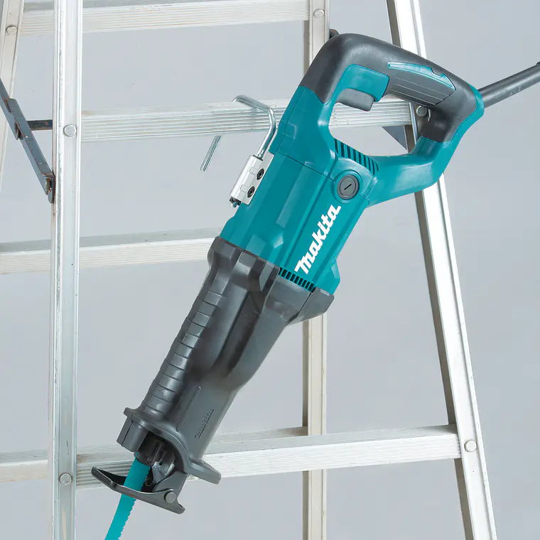 Sierra Sable Makita  JR3051TK 4