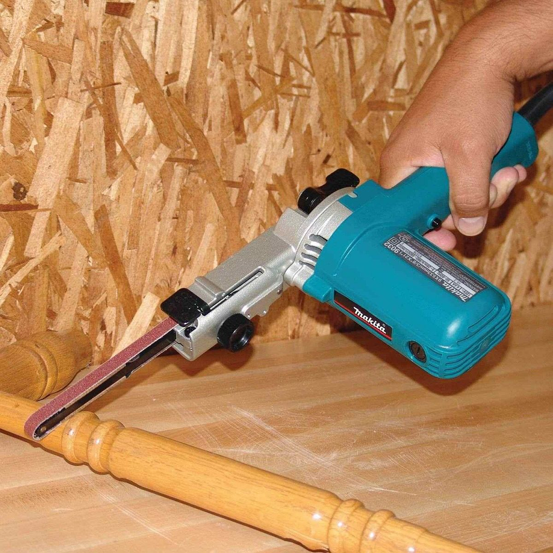 Lijadora de Minibanda Makita 9032 2