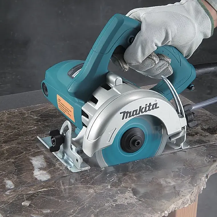 Cortadora en Humedo Makita 4100NH2X 2