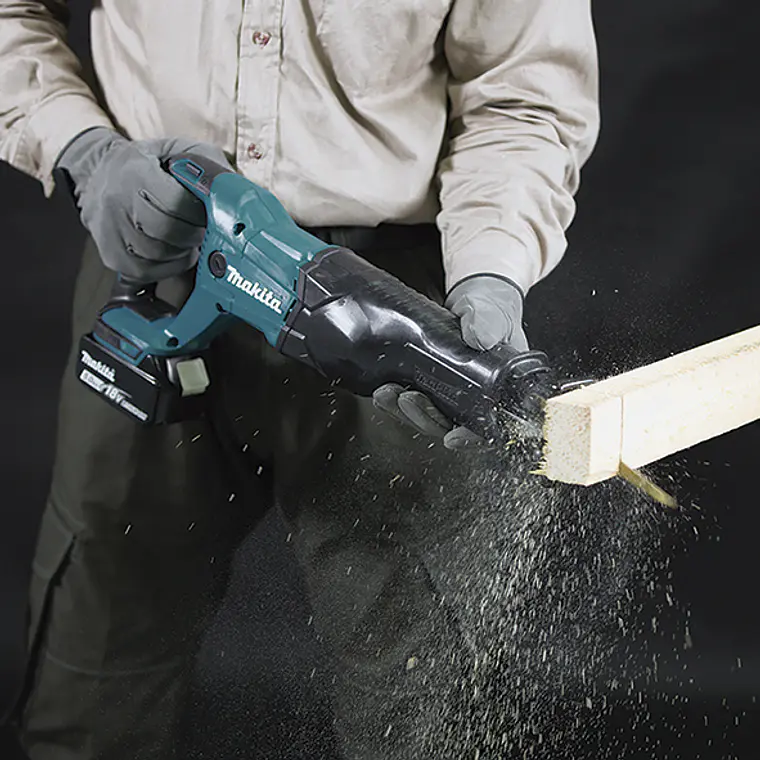 Sierra sable 130mm 18V DJR186Z - Sin baterías ni cargador 2