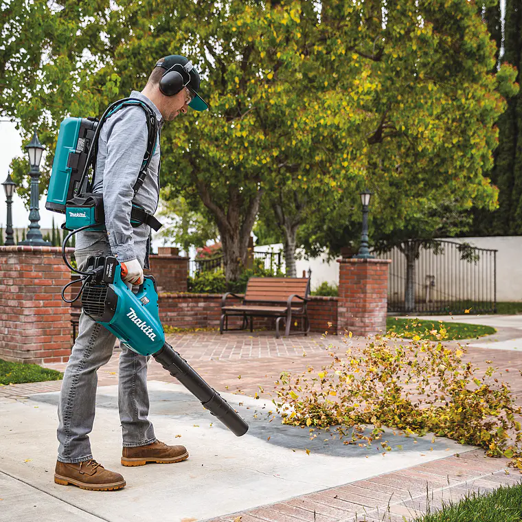 Fuente de Energía Portátil Tipo Mochila PDC01 Makita 2
