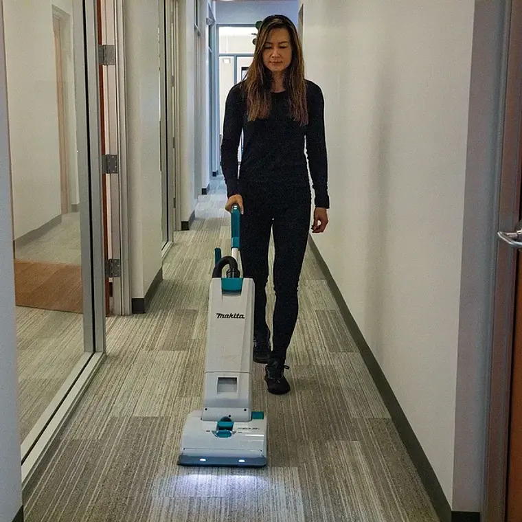 Aspiradora Vertical Inalámbrica Makita DVC560PT2 3