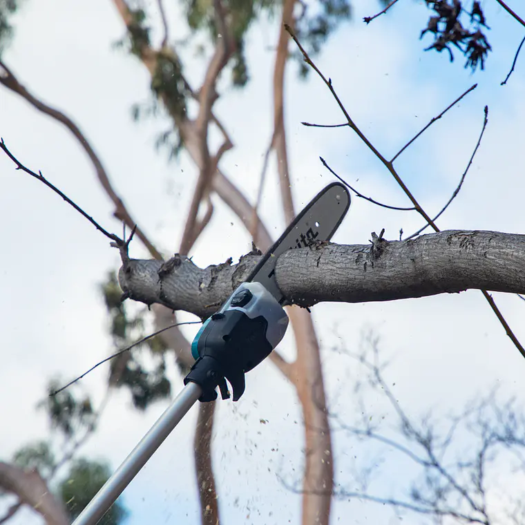 Podador de Altura Inalámbrico Makita mod: DUA300PT2-1 3