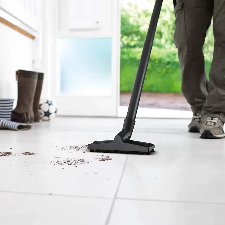 Aspiradora Karcher Polvo-agua  Mod. WD1 Classic 2