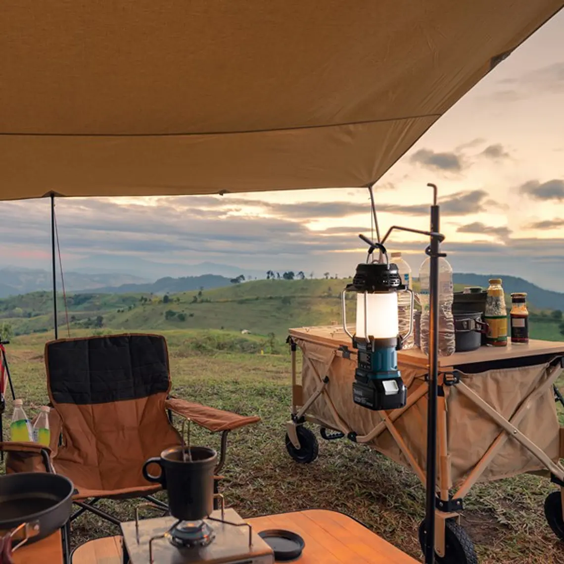 Lámpara de Camping Inal. Makita mod. DMR057 S/batería ni cargador 5