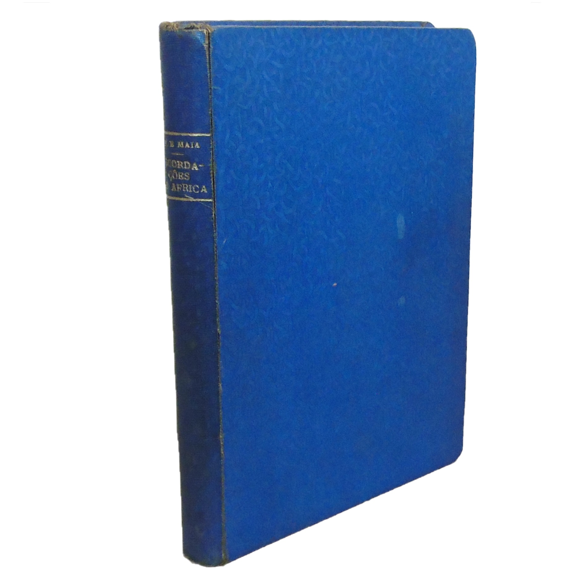 RECORDAÇÕES DE ÁFRICA: VERÍDICAS NARRATIVAS DE VIAGENS, CAÇADAS, COMBATES E COSTUMES INDÍGENAS, MARCHAS PELO INTERIOR E NAVEGAÇÃO DOS RIO.