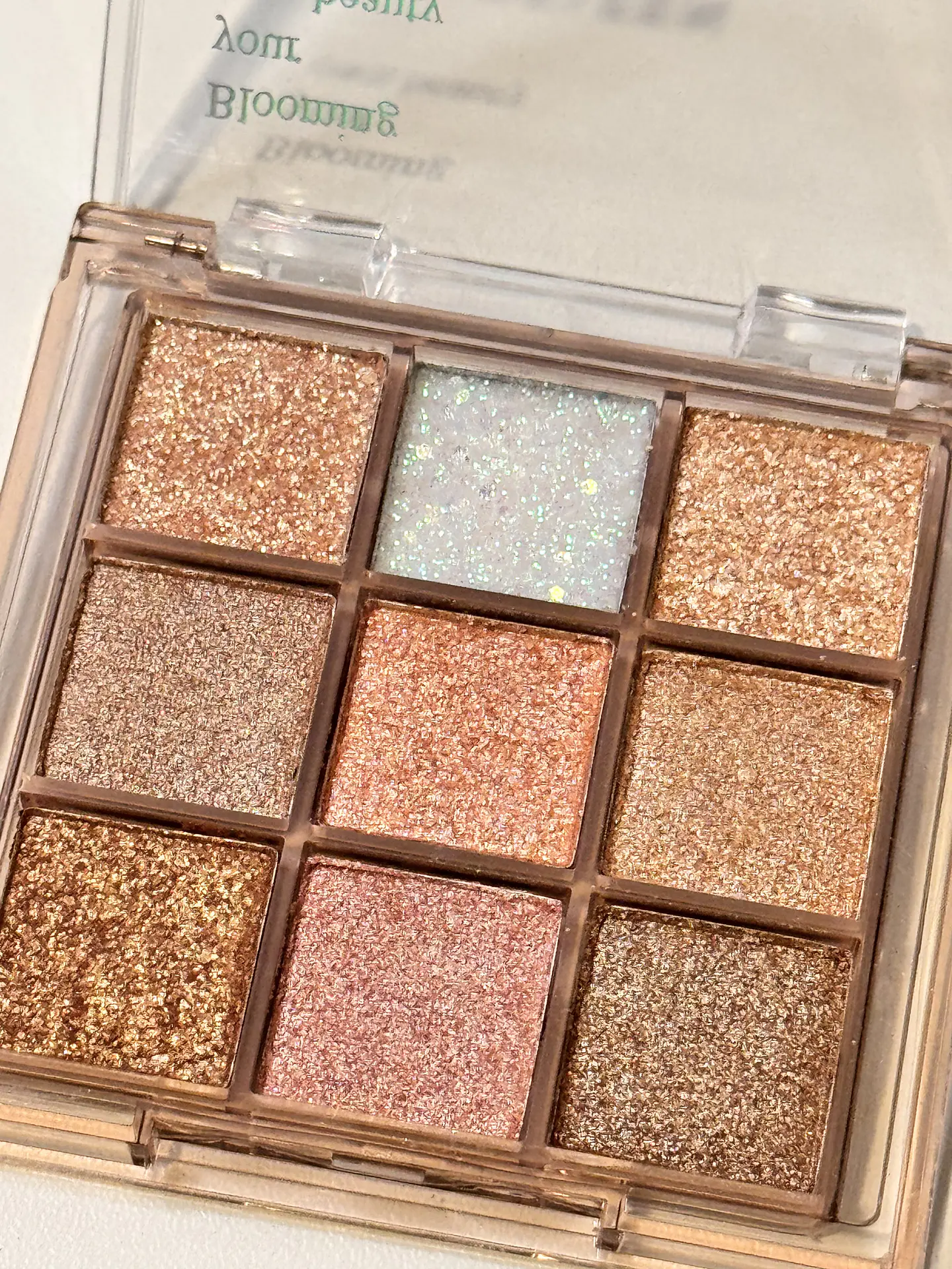 Paleta de Sombras Glow 9 Tonos  4