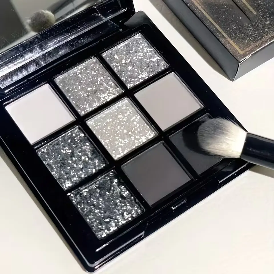 Paleta de Sombras Smokey  9 tonos 2