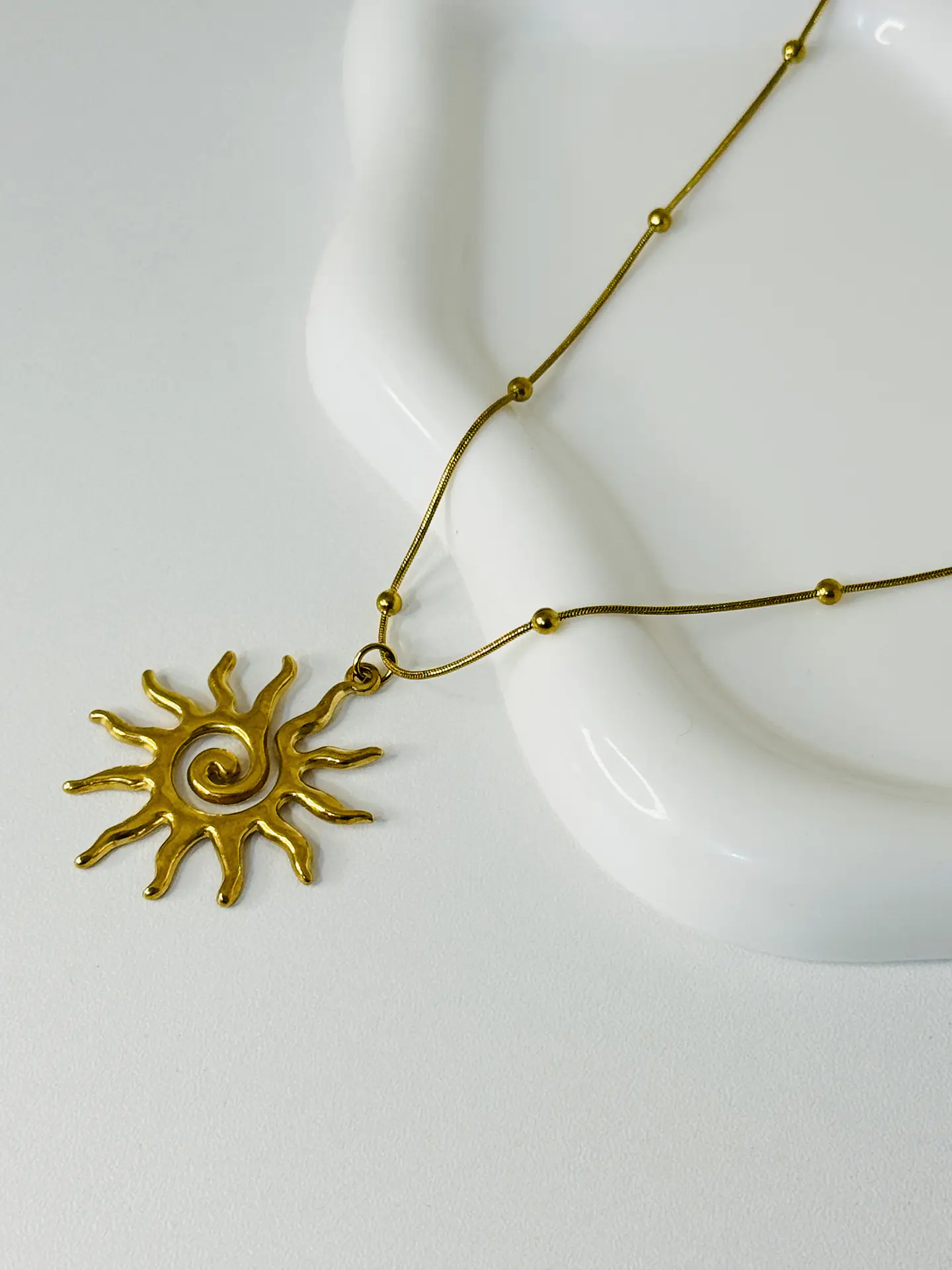 Collar Sol Espiral en Acero Inoxidable 2