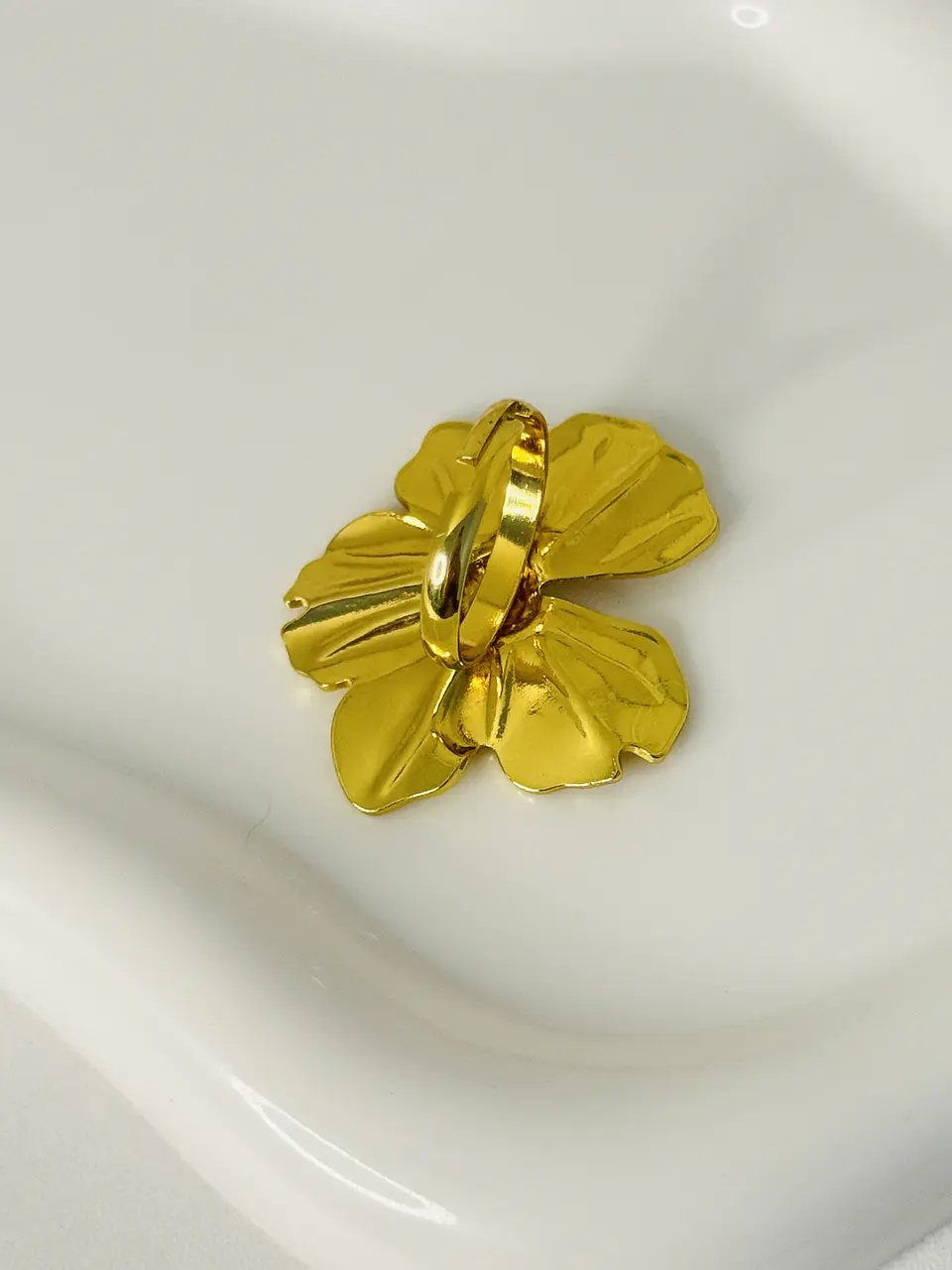 Maxi Anillo Flor Texturizada en Acero  4