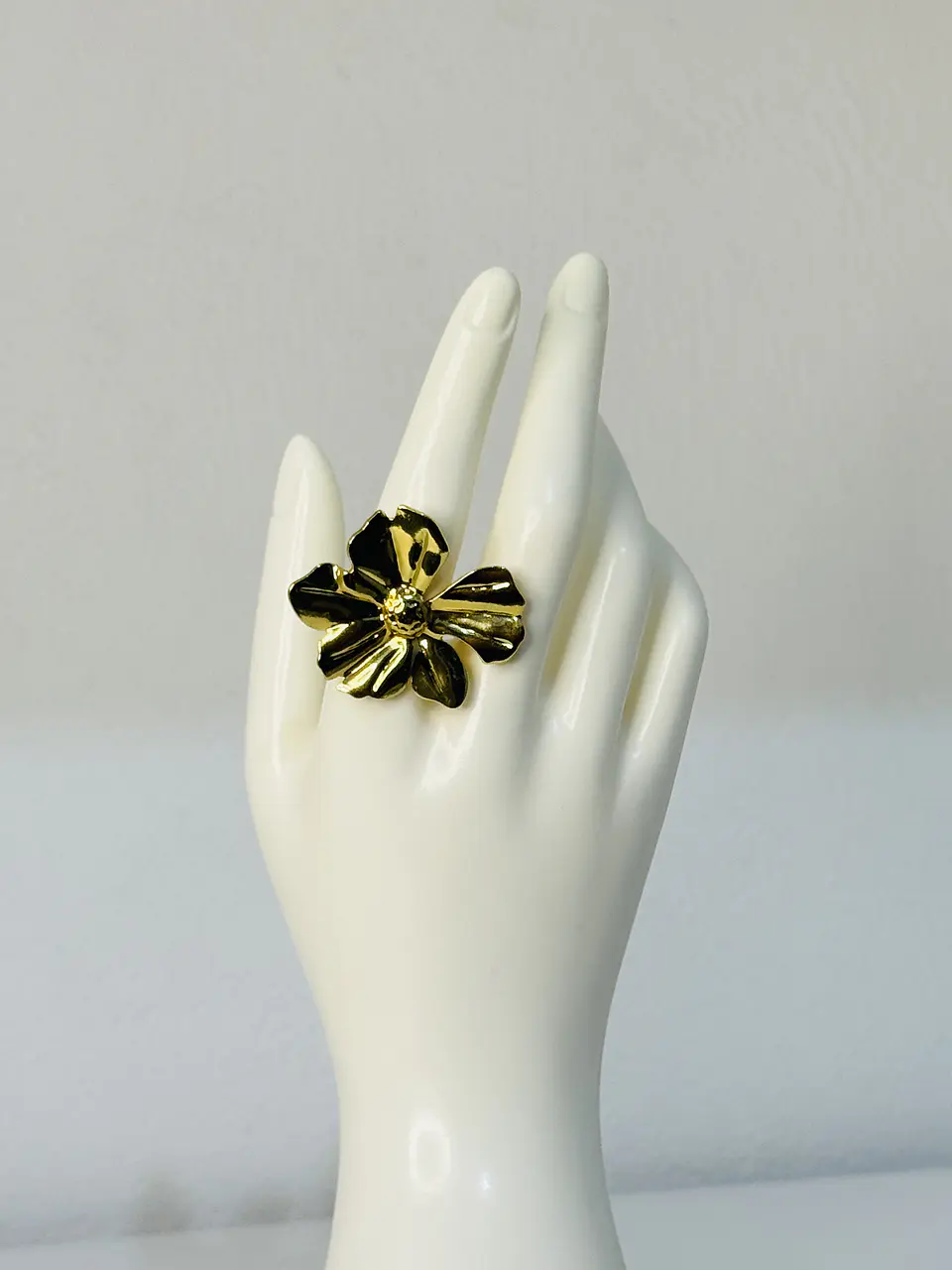 Maxi Anillo Flor Texturizada en Acero  2