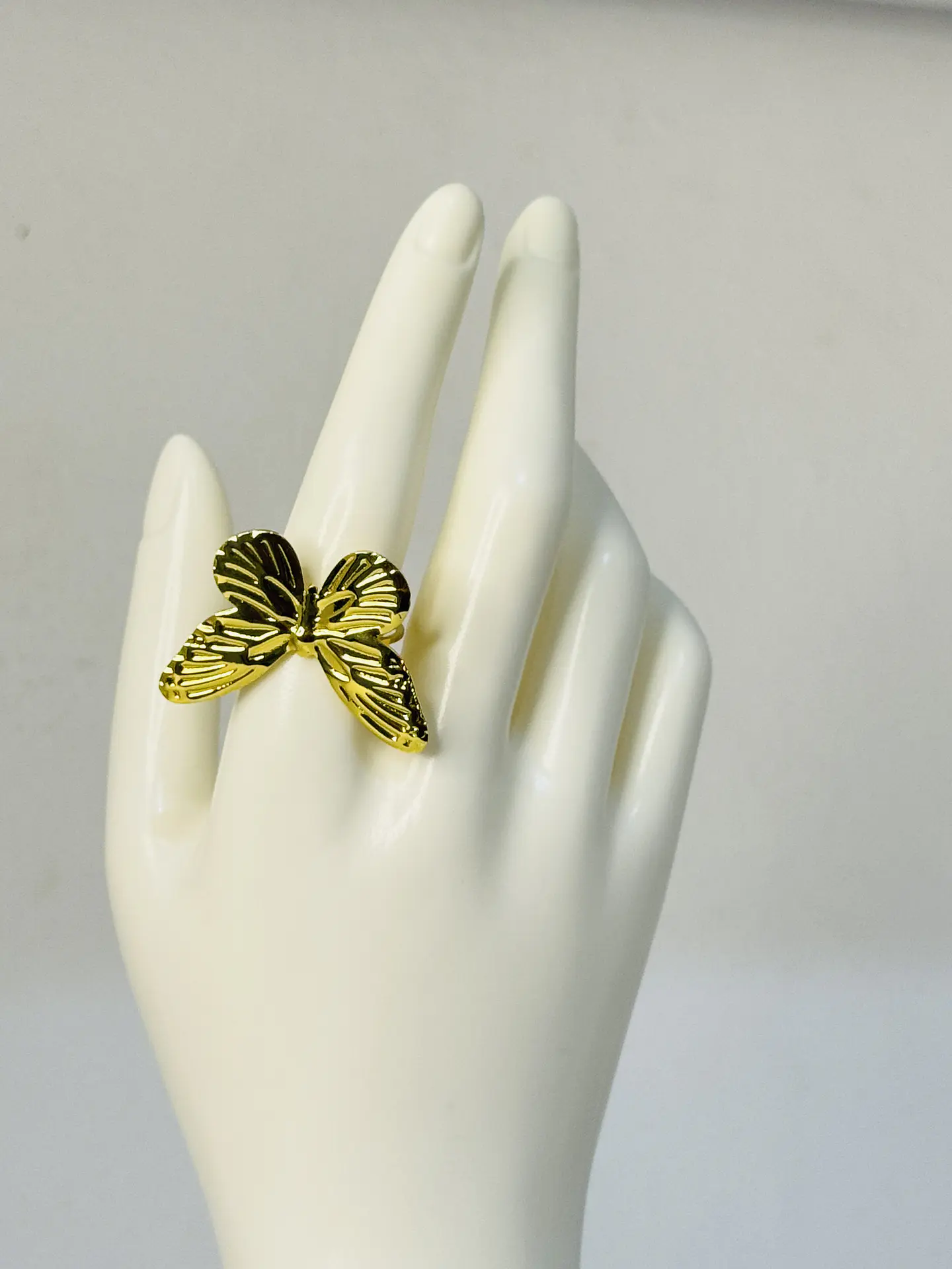 Anillo Mariposa Relief en Acero  3