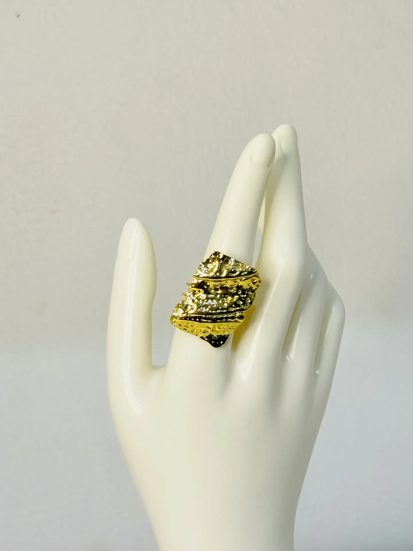 Anillo Placa Martillada en Acero  2