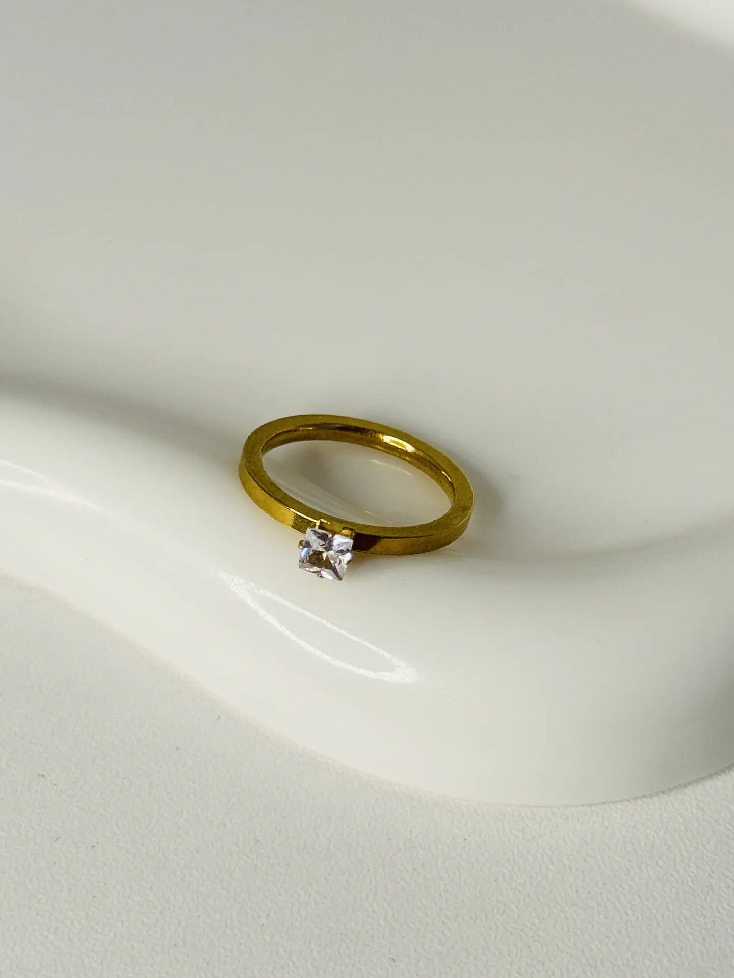 Anillo Cuadrado Cristal en Acero  1