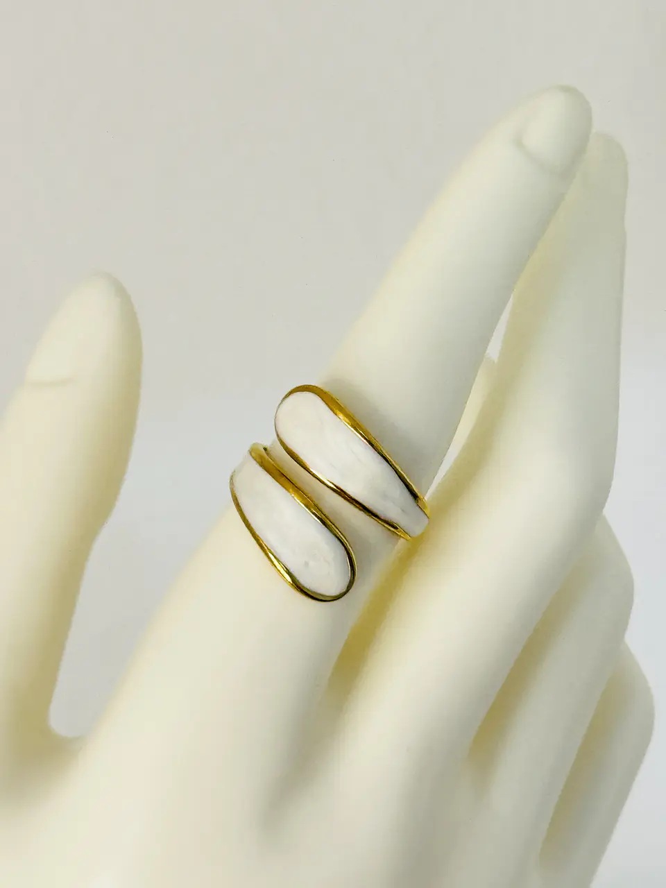 Anillo Espiral Cúpula Perlada  2