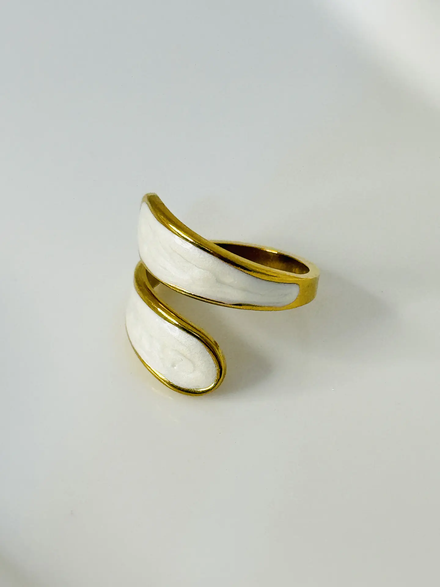 Anillo Espiral Cúpula Perlada  4