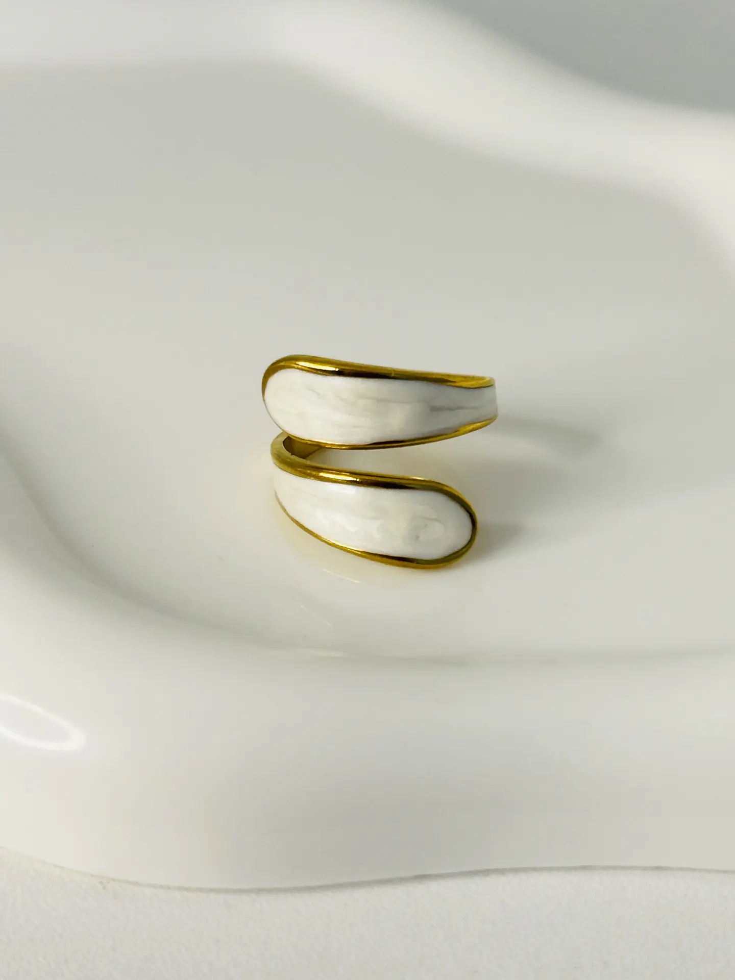 Anillo Espiral Cúpula Perlada  1