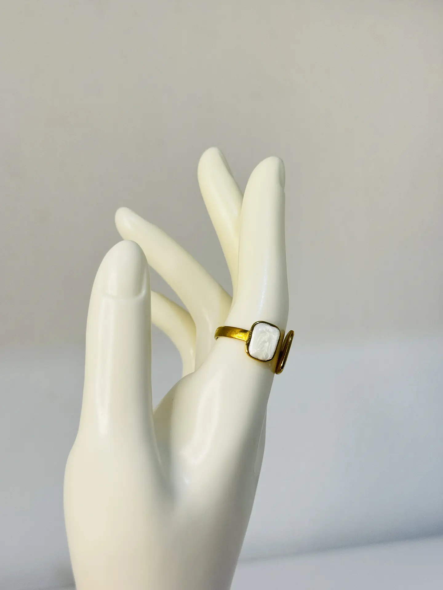 Anillo Abierto Doble Placa Perlada  3