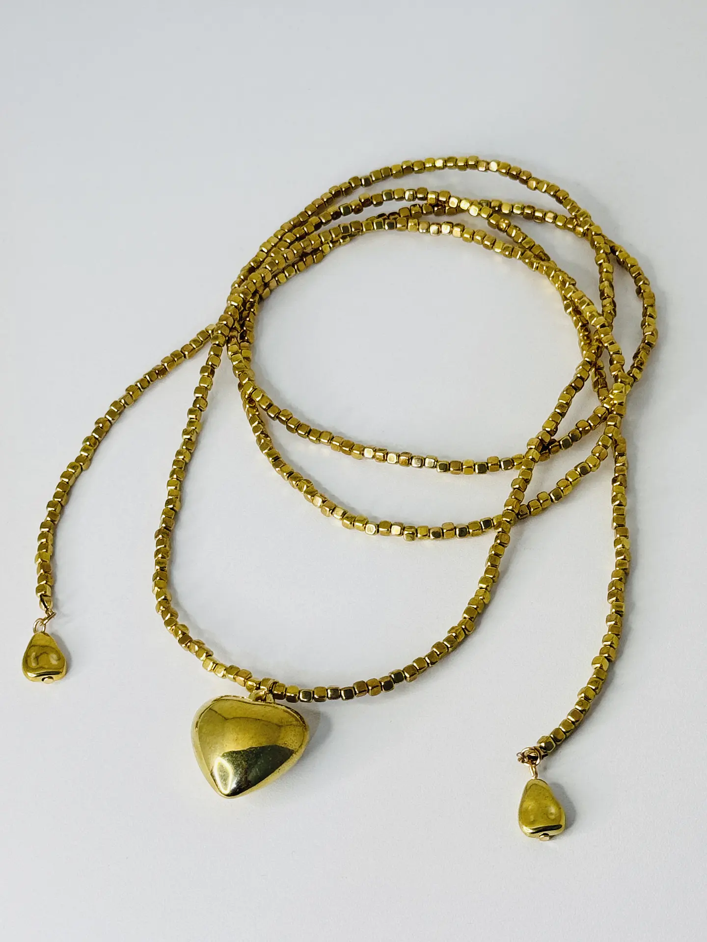 Collar Corbatín de Cuentas Corazón 1