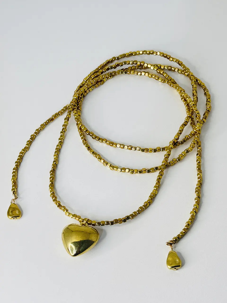 Collar Corbatín de Cuentas Corazón 1