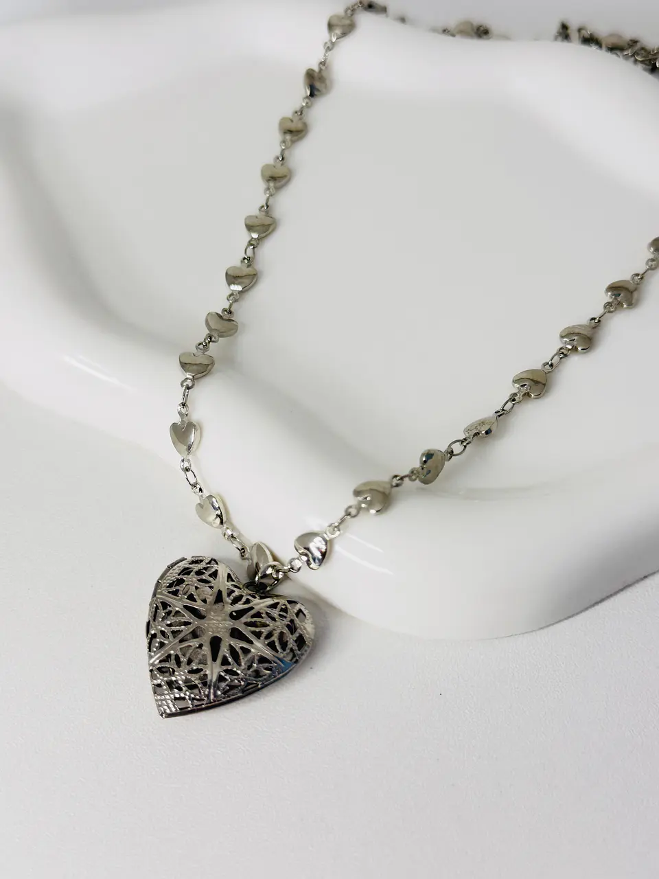 Collar Relicario Corazón  en Acero  2