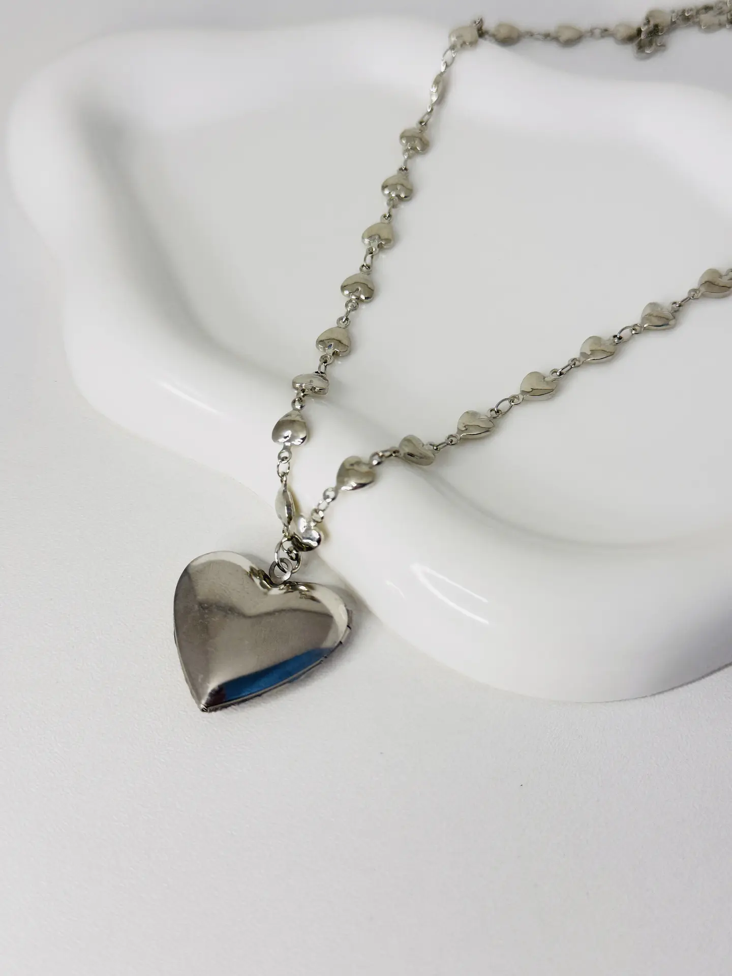 Collar Relicario Corazón  en Acero  5