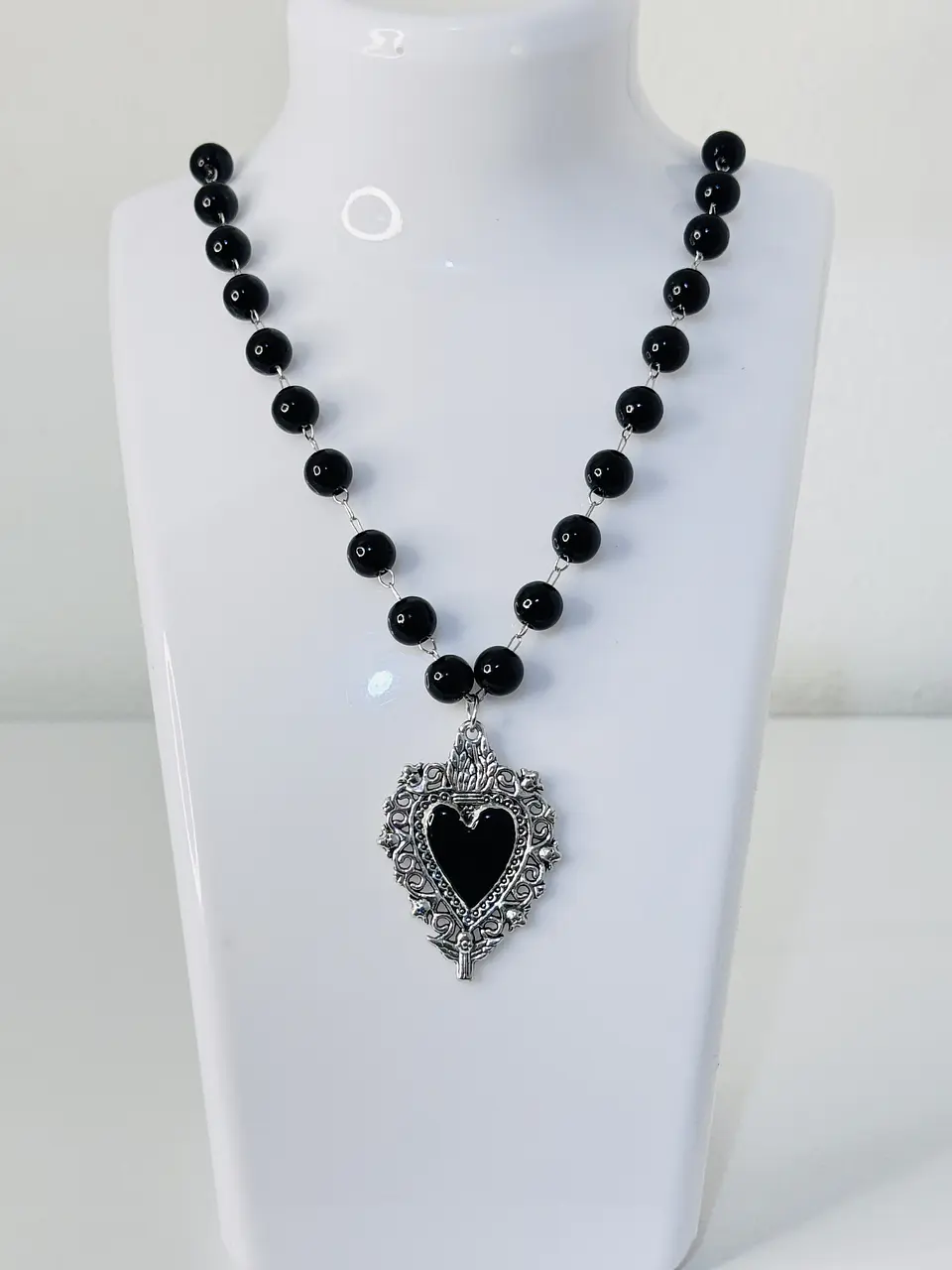 Collar Sagrado Corazón en Acero 2