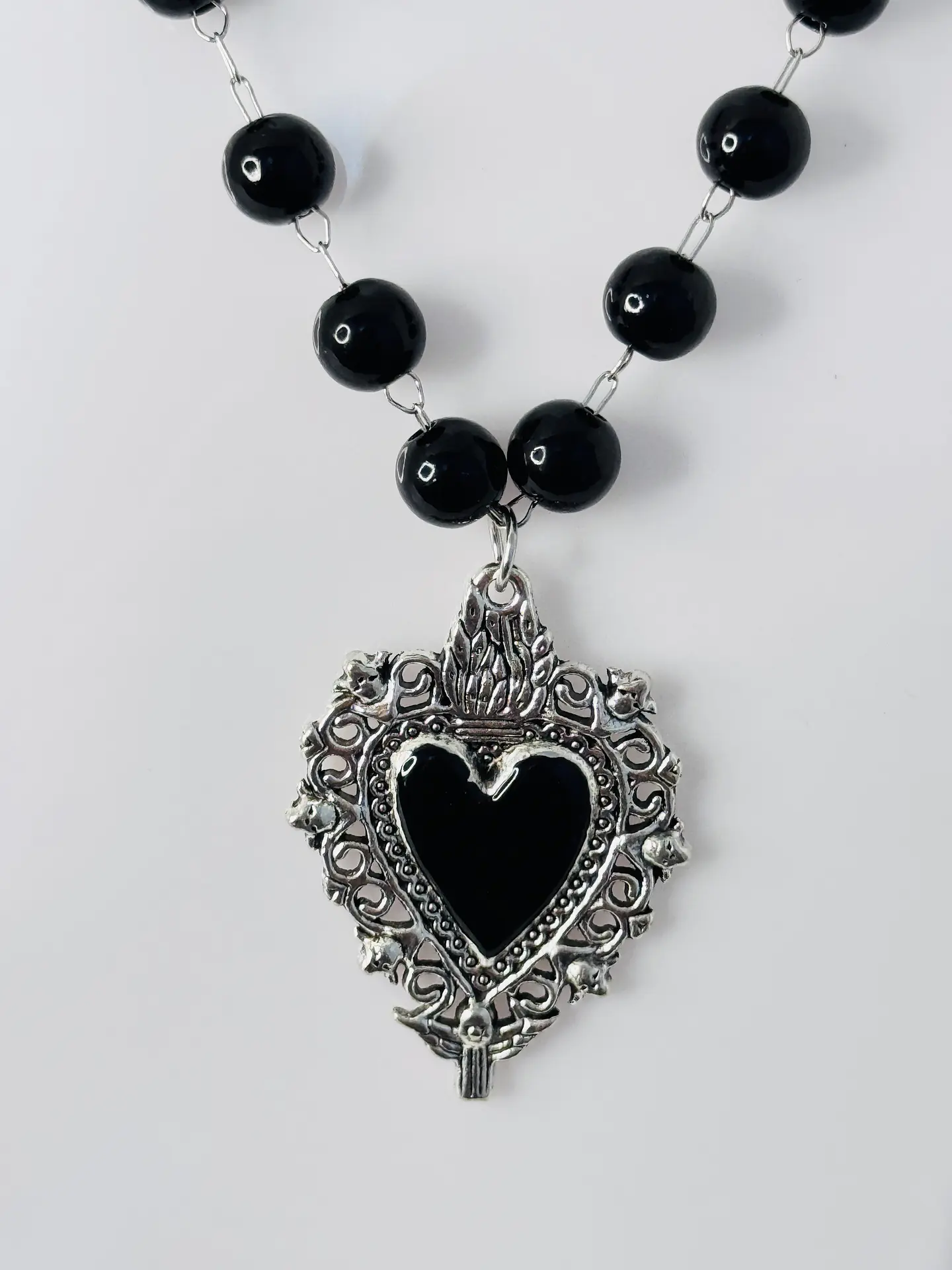 Collar Sagrado Corazón en Acero 5