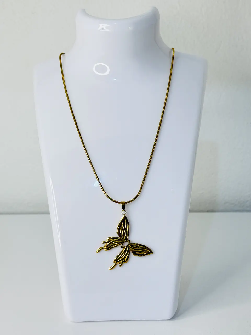 Collar Mariposa  Gold en Acero  3
