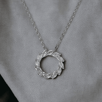 Round Flower Shape Pendant Necklace With Cubic Zirconia Fashion Jewelry Women