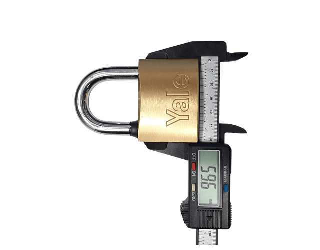 Candado Yale 110-60 / De Seguridad / Italiano / Dorado